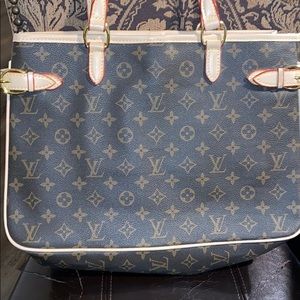 LV purse